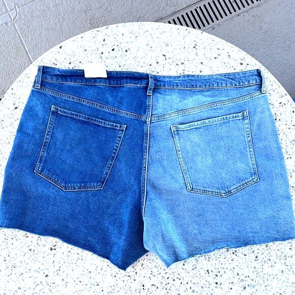 Old Navy OG Denim Two Tone Cut Off Shorts Size 26 NWT - Picture 3 of 11